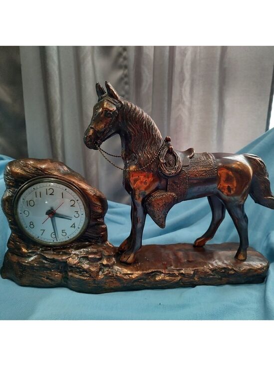 New Haven Other - Antique New Haven Mantel Clock – Western Horse Design